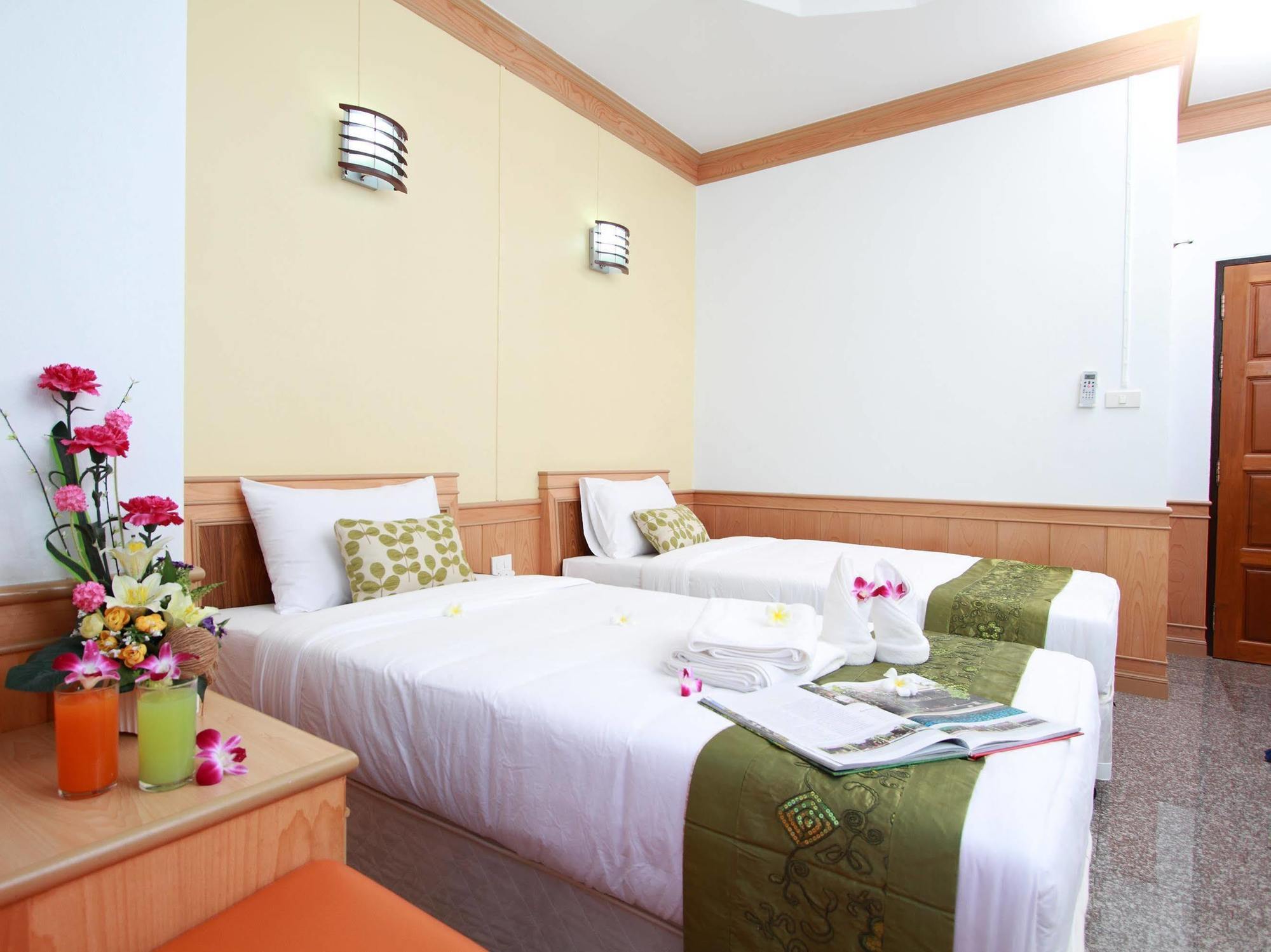 Boom Forest Hotel Hat Yai Exterior photo